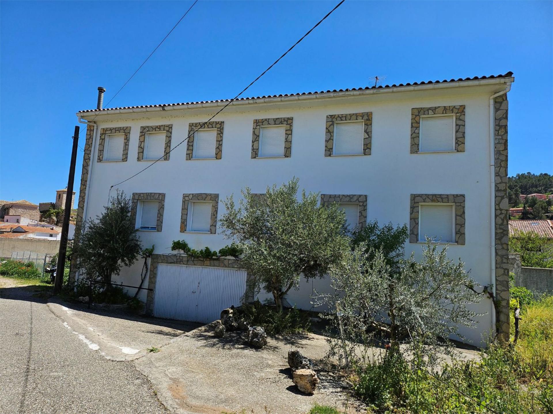Exterior view of Country house for sale in Almoguera  with Heating, Private garden and Terrace