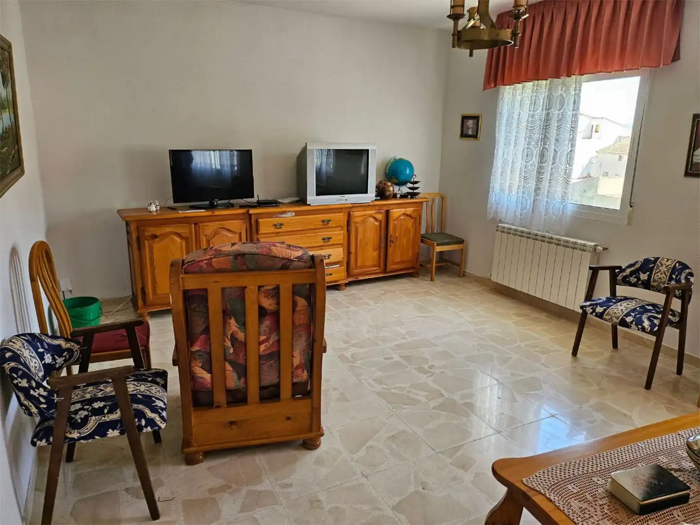 Casa o xalet en venda a Travesía Parras, 34, Almoguera Sala d'estar de Casa o xalet en venda en Almoguera amb Terrassa