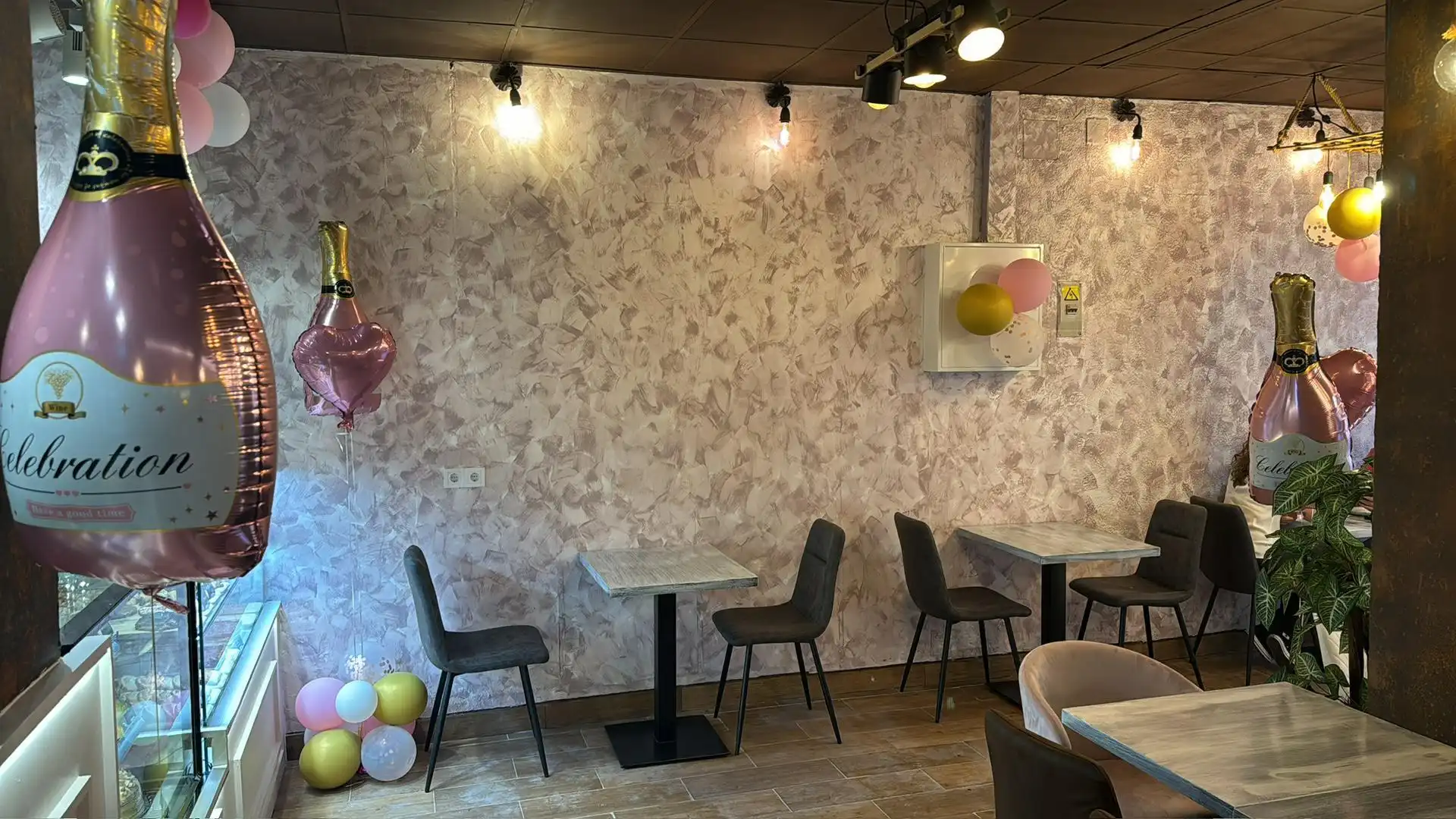 Commercial properties for rent in Calle de la Madre Sacramento, 6, Argüelles Commercial properties for rent in Madrid with Air Conditioner and Heating