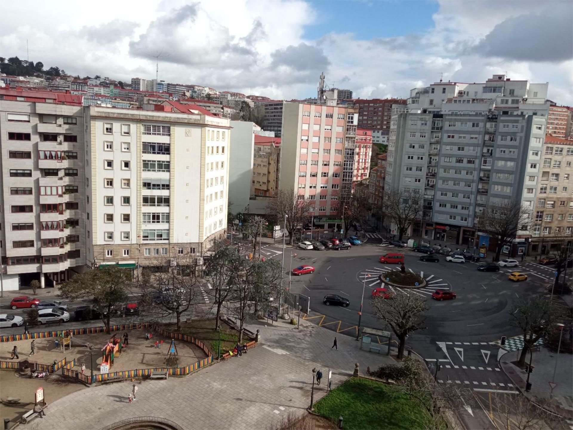 Vista exterior de Piso en venta en Vigo  con Calefacción, Trastero y Parking comunitario