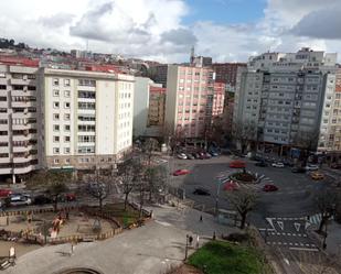 Vista exterior de Pis en venda en Vigo  amb Balcó