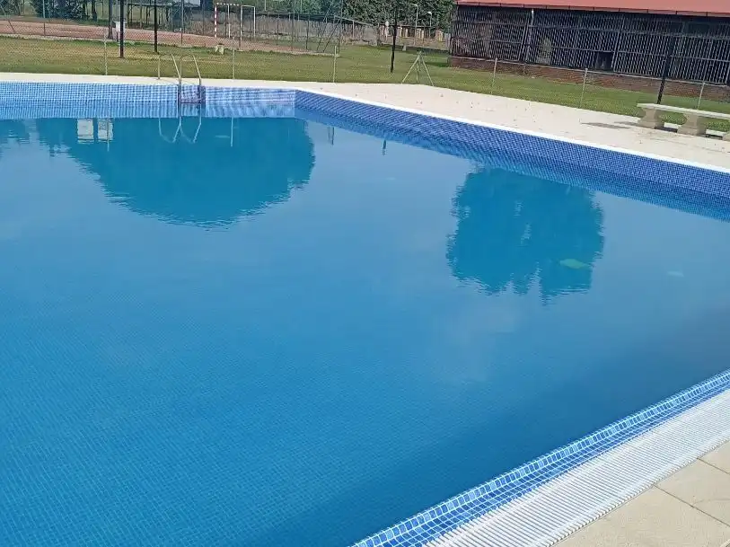 Land for sale in Urbanizacion la Luz, 141, Hornillos de Eresma Swimming pool of Land for sale in Hornillos de Eresma