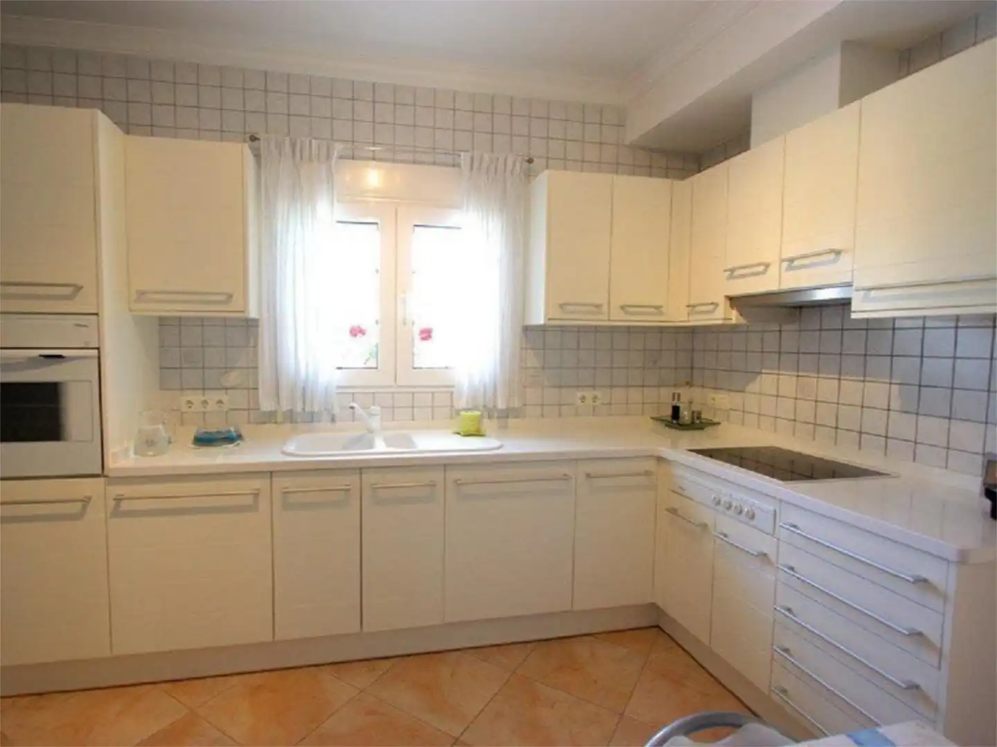 Cocina de Casa o chalet de alquiler en Chiclana de la Frontera con Aire acondicionado, Jardín privado y Terraza