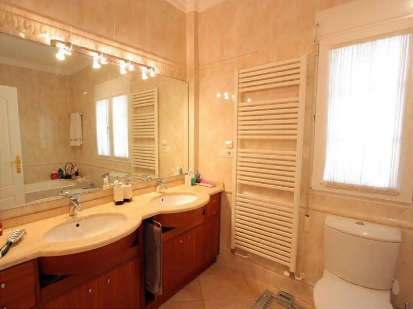 Baño de Casa o chalet de alquiler en Chiclana de la Frontera con Aire acondicionado, Jardín privado y Terraza