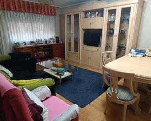 Living room of Flat for sale in  Zaragoza Capital  with Heating, Parquet flooring and Terrace