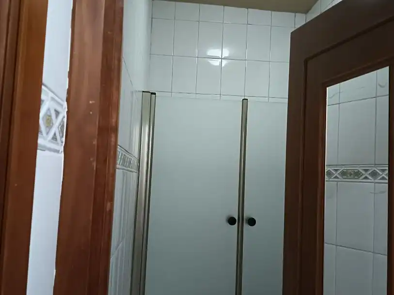Flat for rent in Calle Cantarranas, 77, Navalvillar de Pela Bathroom of Flat for rent in Navalvillar de Pela with Air Conditioner, Furnished and Balcony