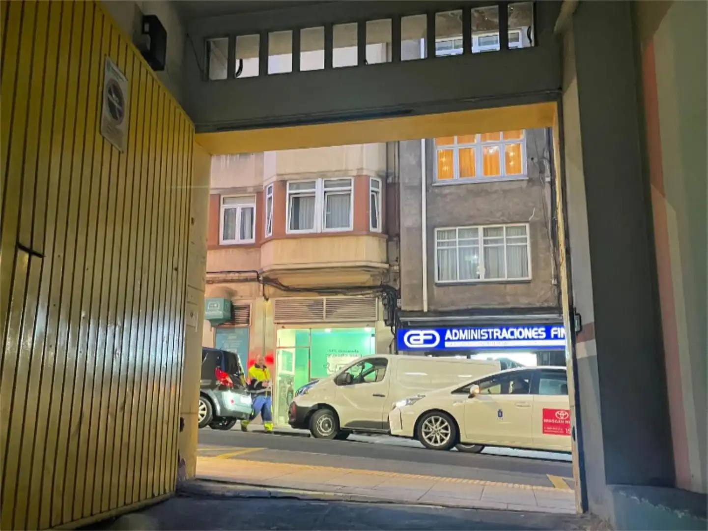 Vista exterior de Garaje en venta en A Coruña Capital 