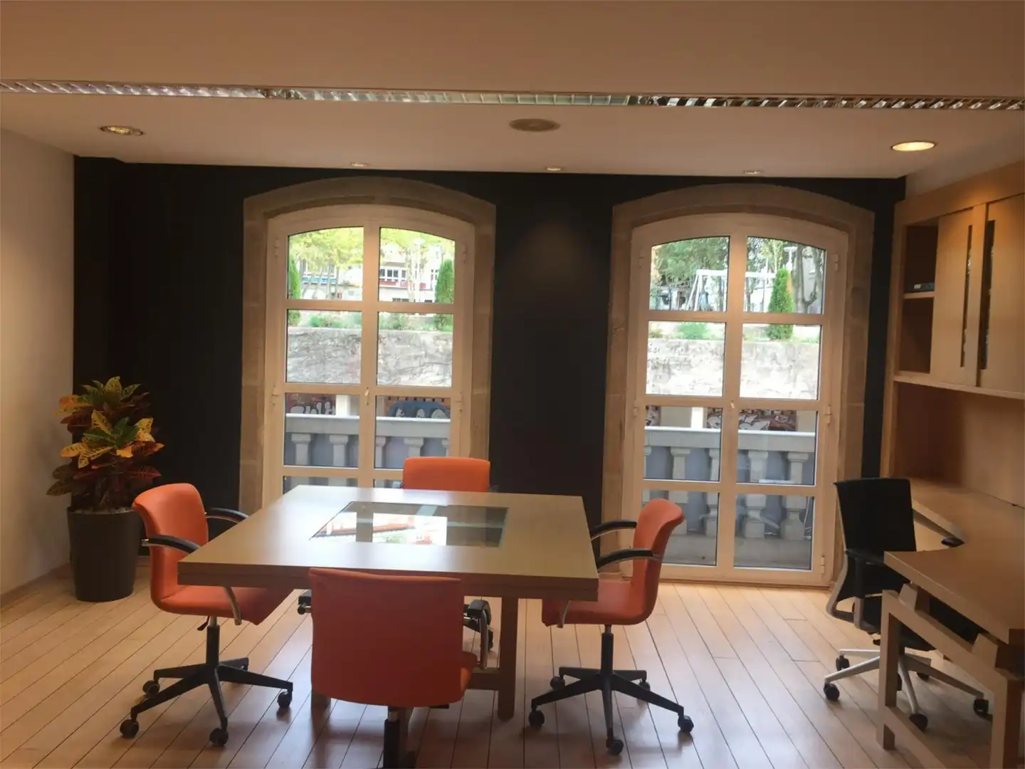 Oficina de alquiler en Ourense Capital 