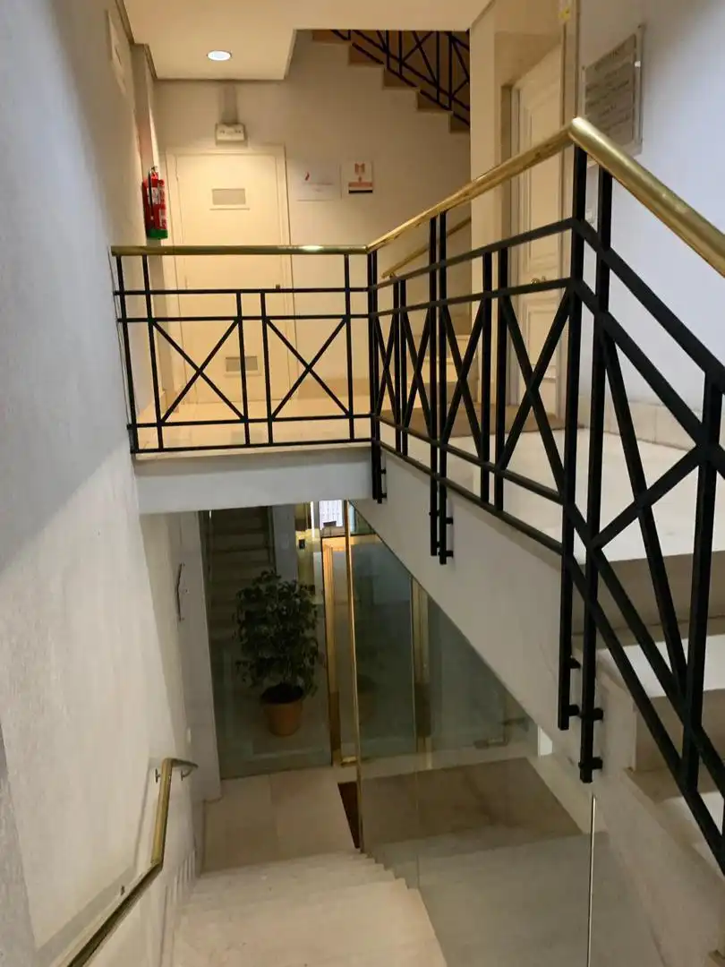 Oficina de alquiler en Ourense Capital 
