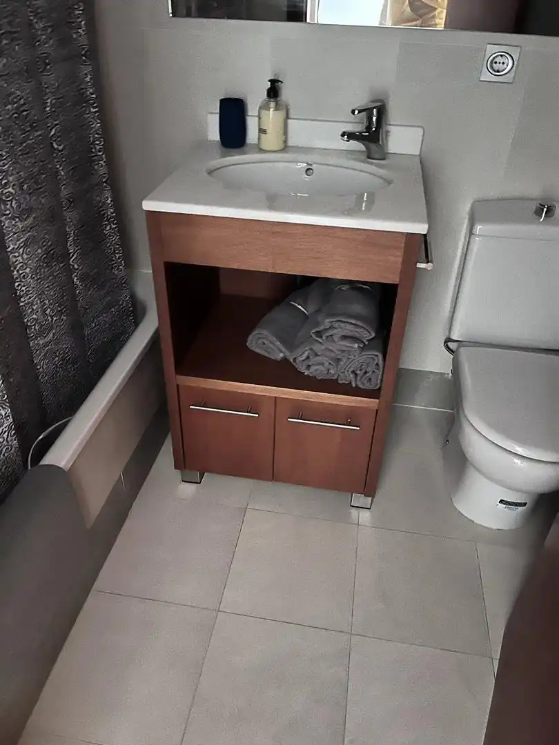 Flat for rent in Carrer Assagador de la Marjal, 3, Les Bassetes - El Marjal Bathroom of Flat for rent in Dénia with Air Conditioner, Heating and Terrace