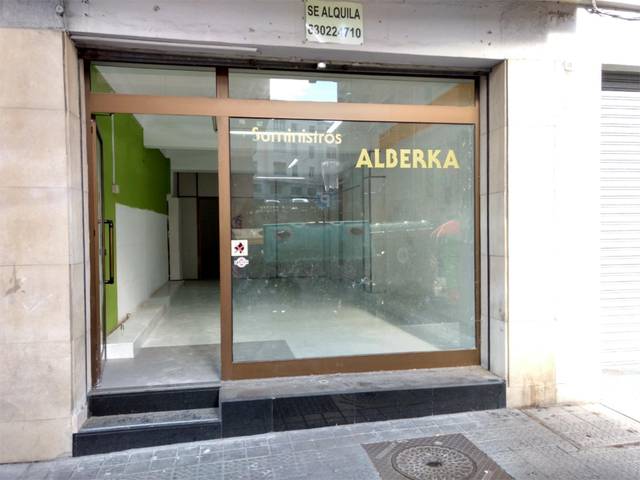 Local comercial en Alquiler en Alberca Doktorearen Kalea, 1 en Zurbaran