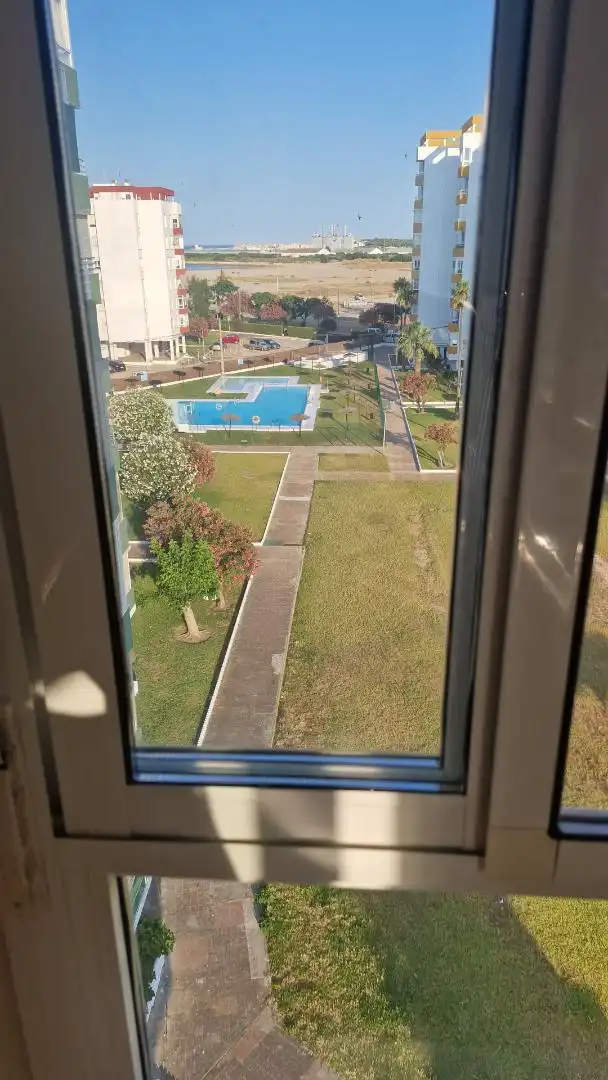 Flat for rent in Avenida de la Paz, Valdelagrana Flat for rent in Avenida de la Paz, Valdelagrana