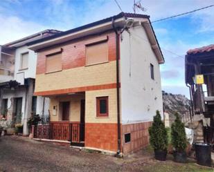 Exterior view of House or chalet for sale in Oviedo   with Terrace, Storage room and Furnished