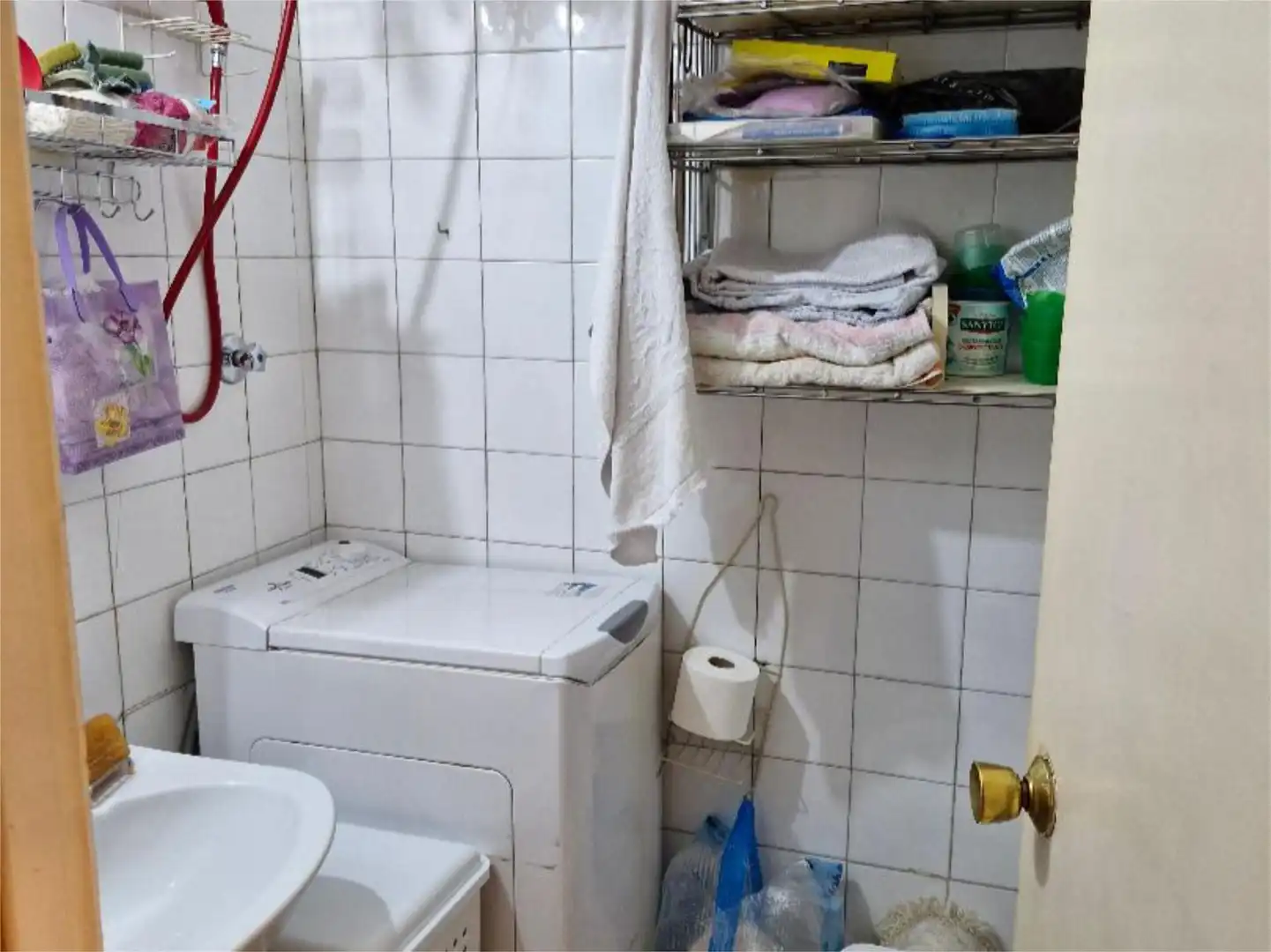 Piso en venta en Calle de Beatriz de Bobadilla, 13, Ciudad Universitaria Baño de Piso en venta en Madrid con Calefacción, Terraza y Parking comunitario