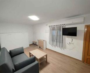 Study to rent in Santa Cruz de la Zarza