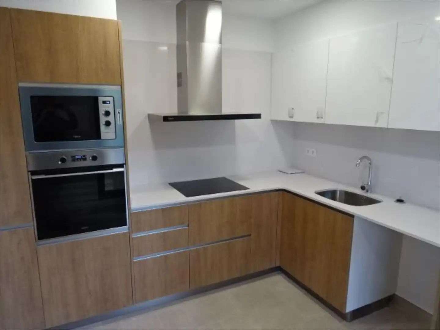 Casa o xalet en venda a Carrer Mallols, 31, Riells Cuina de Casa o xalet en venda en L'Escala amb Aire condicionat, Terrassa i Piscina