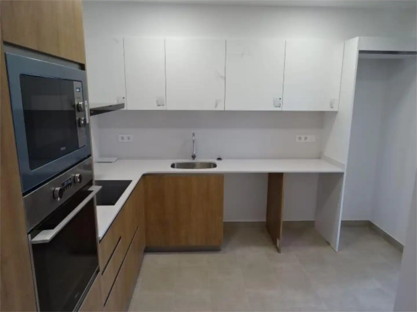 Casa o xalet en venda a Carrer Mallols, 31, Riells Cuina de Casa o xalet en venda en L'Escala amb Aire condicionat, Terrassa i Piscina