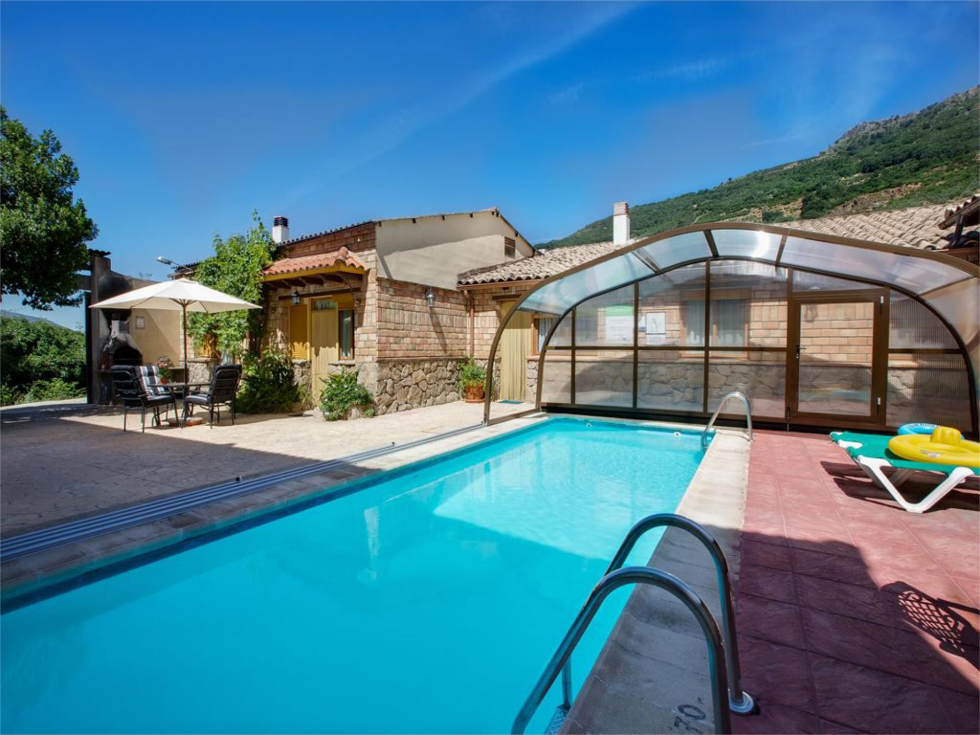 Piscina de Casa o xalet en venda en Navaconcejo amb Aire condicionat i Piscina