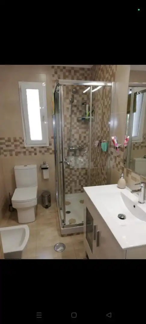 Baño de Casa o chalet en venta en Carmona con Aire acondicionado, Calefacción y Jardín privado