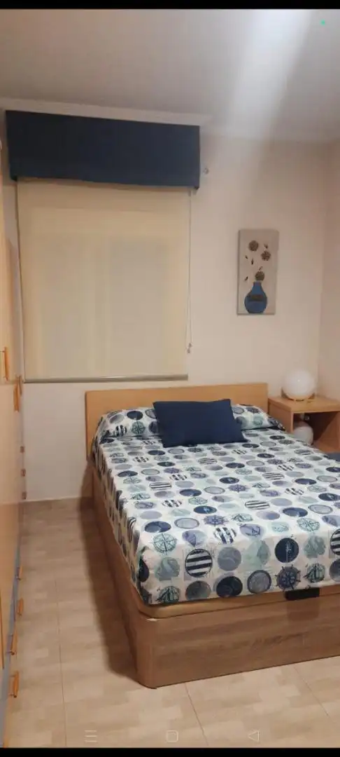 Habitación de Casa o chalet en venta en Carmona con Aire acondicionado, Calefacción y Jardín privado