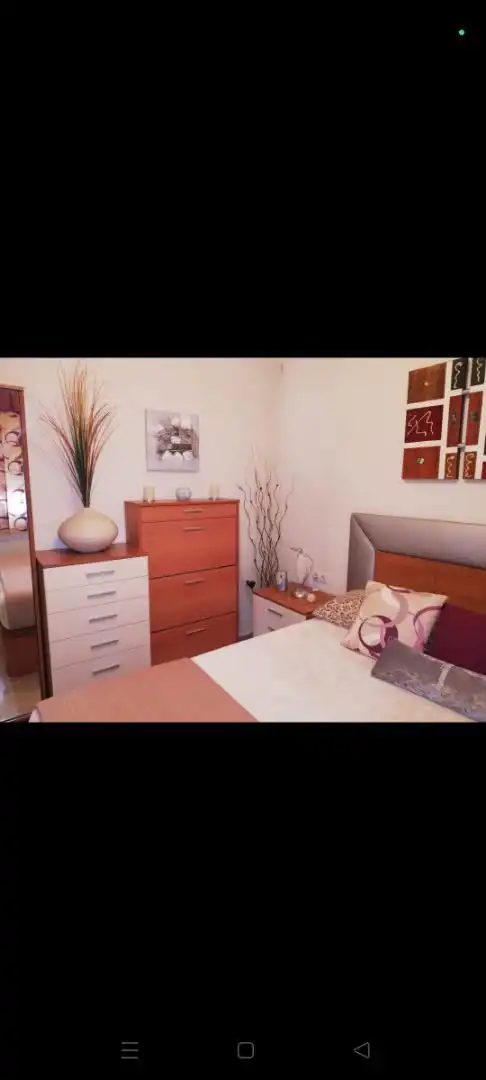 Habitación de Casa o chalet en venta en Carmona con Aire acondicionado, Calefacción y Jardín privado