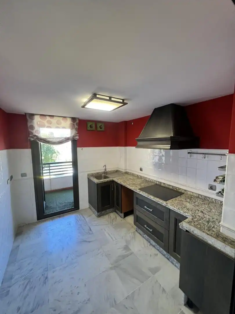 Cuina de Pis en venda en Córdoba amb Aire condicionat, Calefacció i Terrassa