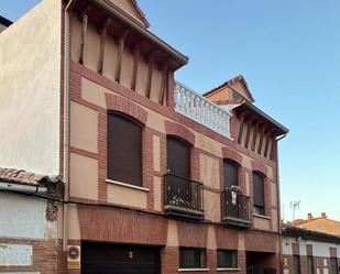 Exterior view of House or chalet for sale in Azuqueca de Henares  with Air Conditioner, Heating and Terrace