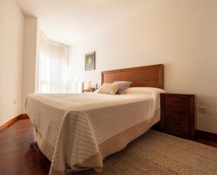 Bedroom of Flat to rent in Torrelavega 