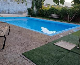 Piscina de Pis en venda en Casavieja amb Terrassa, Piscina i Balcó