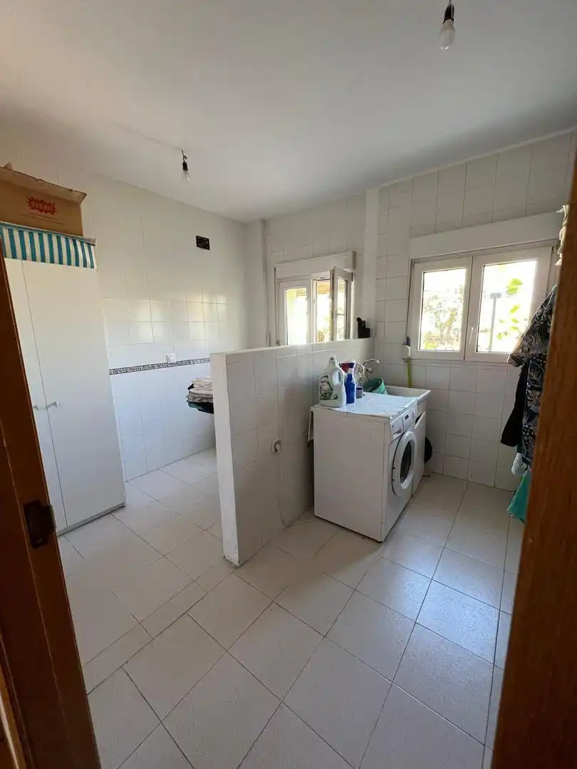 Casa o chalet en venta en Calle Jardín, 20a, Residencial Triana - Barrio Alto Baño de Casa o chalet en venta en Las Gabias con Aire acondicionado, Terraza y Piscina
