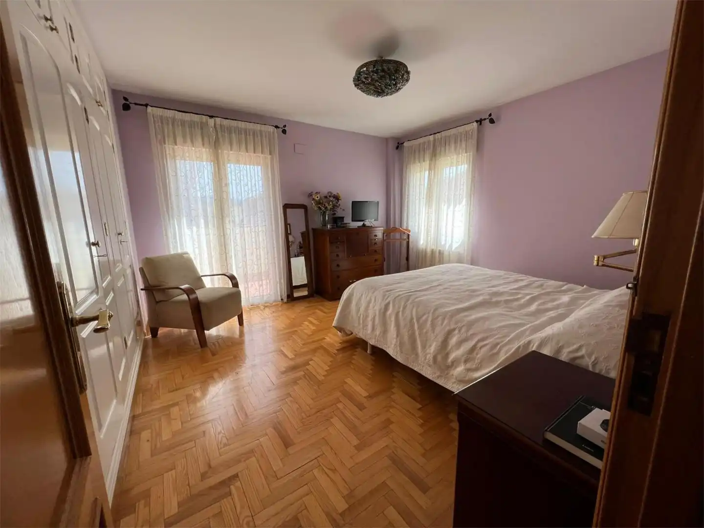 Casa o chalet en venta en Calle Jardín, 20a, Residencial Triana - Barrio Alto Habitación de Casa o chalet en venta en Las Gabias con Aire acondicionado, Terraza y Piscina