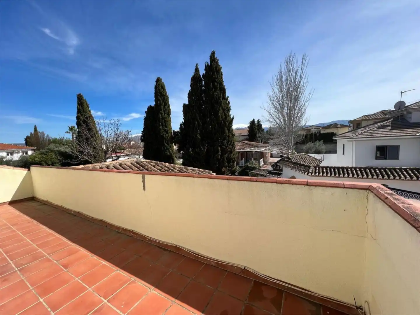 Casa o chalet en venta en Calle Jardín, 20a, Residencial Triana - Barrio Alto Vista exterior de Casa o chalet en venta en Las Gabias con Aire acondicionado, Terraza y Piscina
