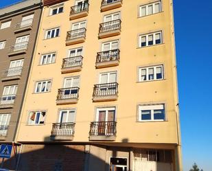 Vista exterior de Pis en venda en Cerceda amb Calefacció, Parquet i Terrassa