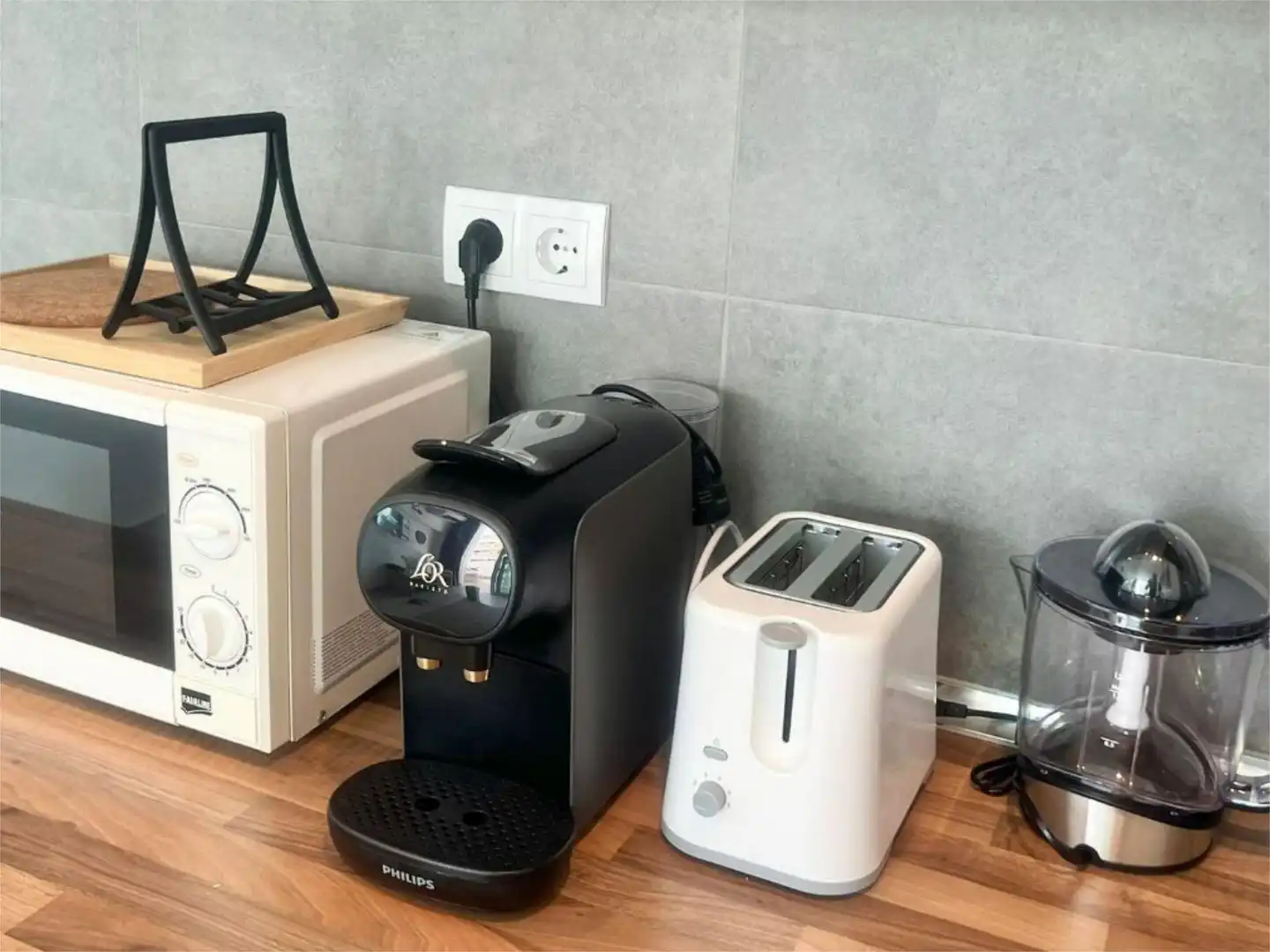Flat for rent in Calle San Cristóbal de la Laguna, 7, Playa del Inglés Kitchen of Flat for rent in San Bartolomé de Tirajana with Air Conditioner, Heating and Private garden