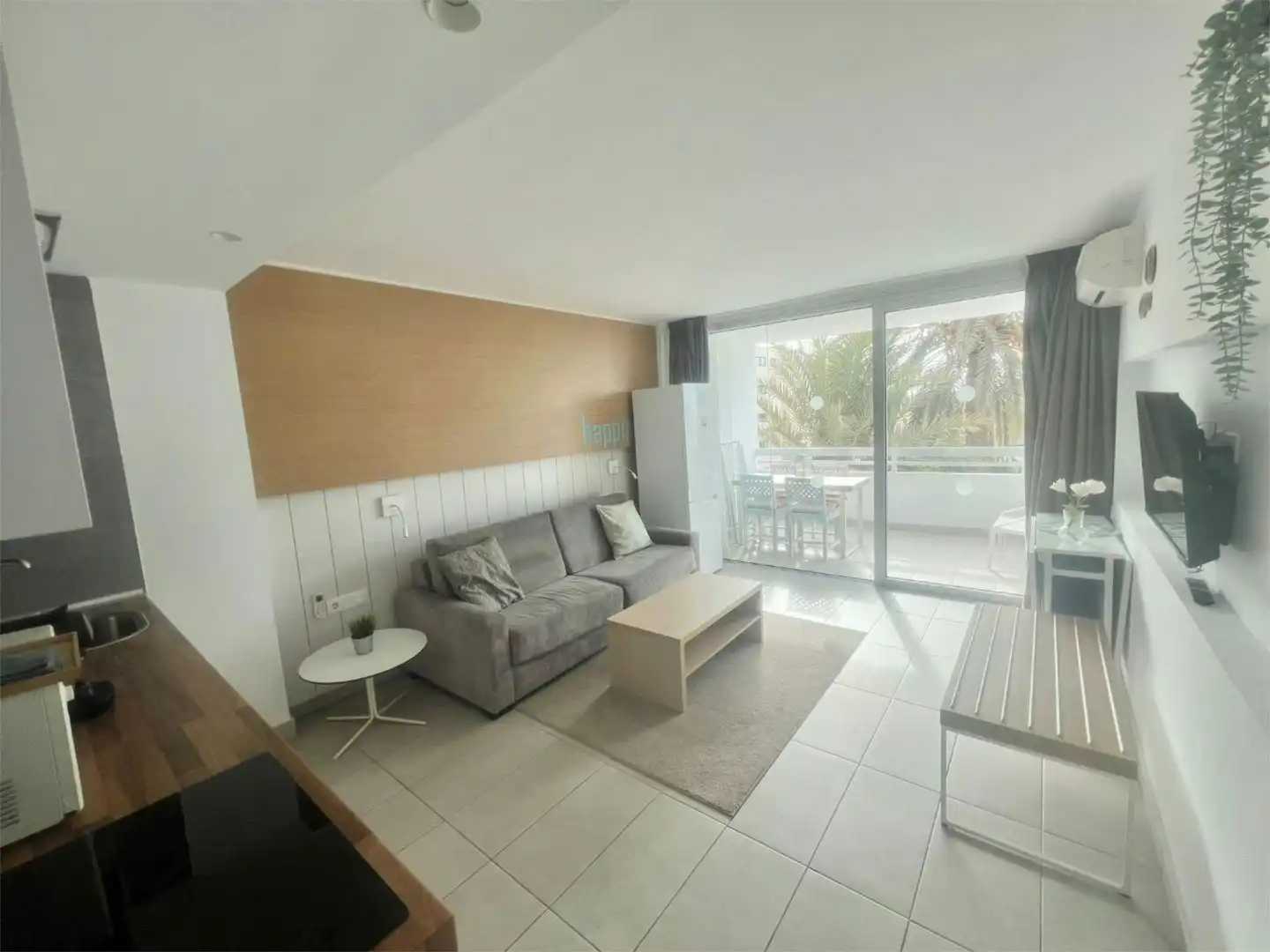 Flat for rent in Calle San Cristóbal de la Laguna, 7, Playa del Inglés Living room of Flat for rent in San Bartolomé de Tirajana with Air Conditioner, Heating and Private garden