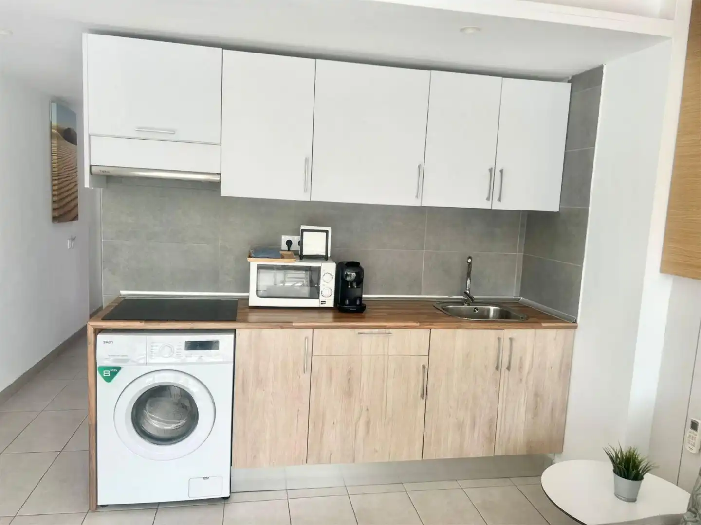 Flat for rent in Calle San Cristóbal de la Laguna, 7, Playa del Inglés Kitchen of Flat for rent in San Bartolomé de Tirajana with Air Conditioner, Heating and Private garden