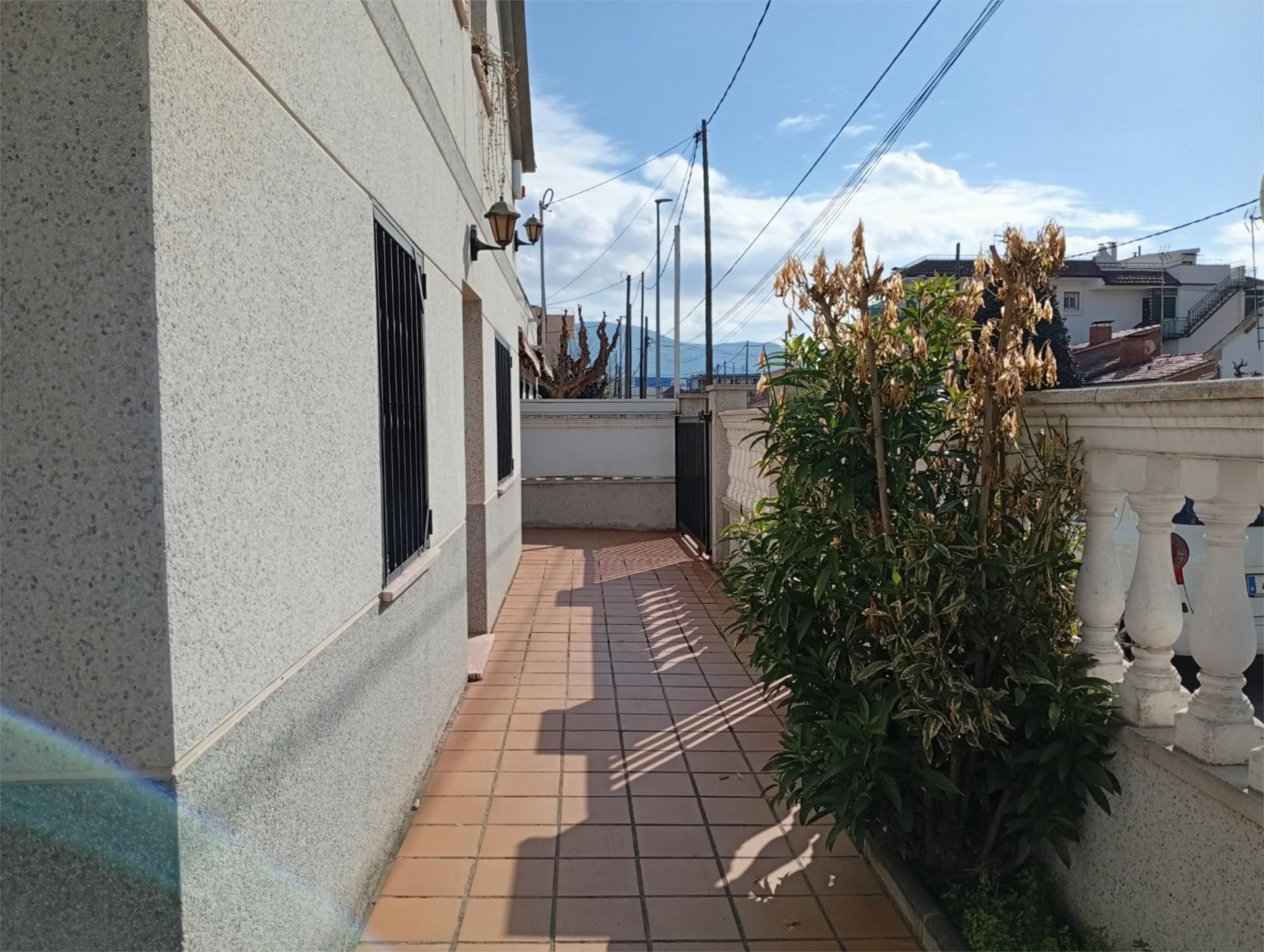 Exterior view of House or chalet for sale in Santa Perpètua de Mogoda  with Air Conditioner