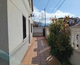 Vista exterior de Casa o xalet en venda en Santa Perpètua de Mogoda amb Aire condicionat