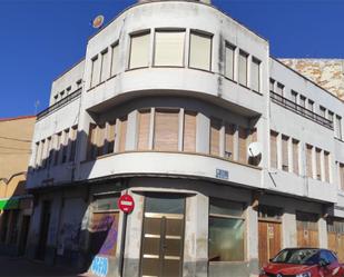 Vista exterior de Casa adosada en venda en Santa María del Páramo amb Balcó