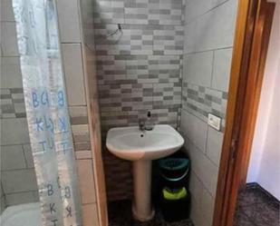 Bathroom of Flat for sale in  Santa Cruz de Tenerife Capital