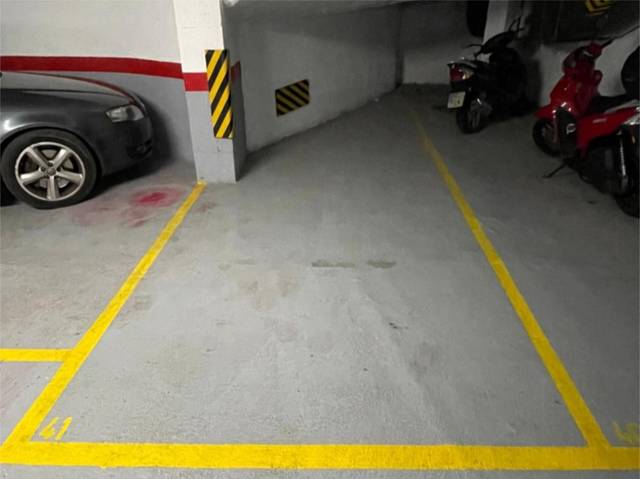 Garaje en Alquiler en Carrer de Villar, 1 en El Guinardó