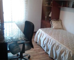 Flat to share in Calle Pintor Velazquez, 4, Norte - Universidad