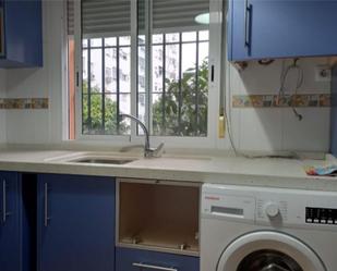 Kitchen of Flat for sale in  Sevilla Capital  with Air Conditioner, Parquet flooring and Storage room