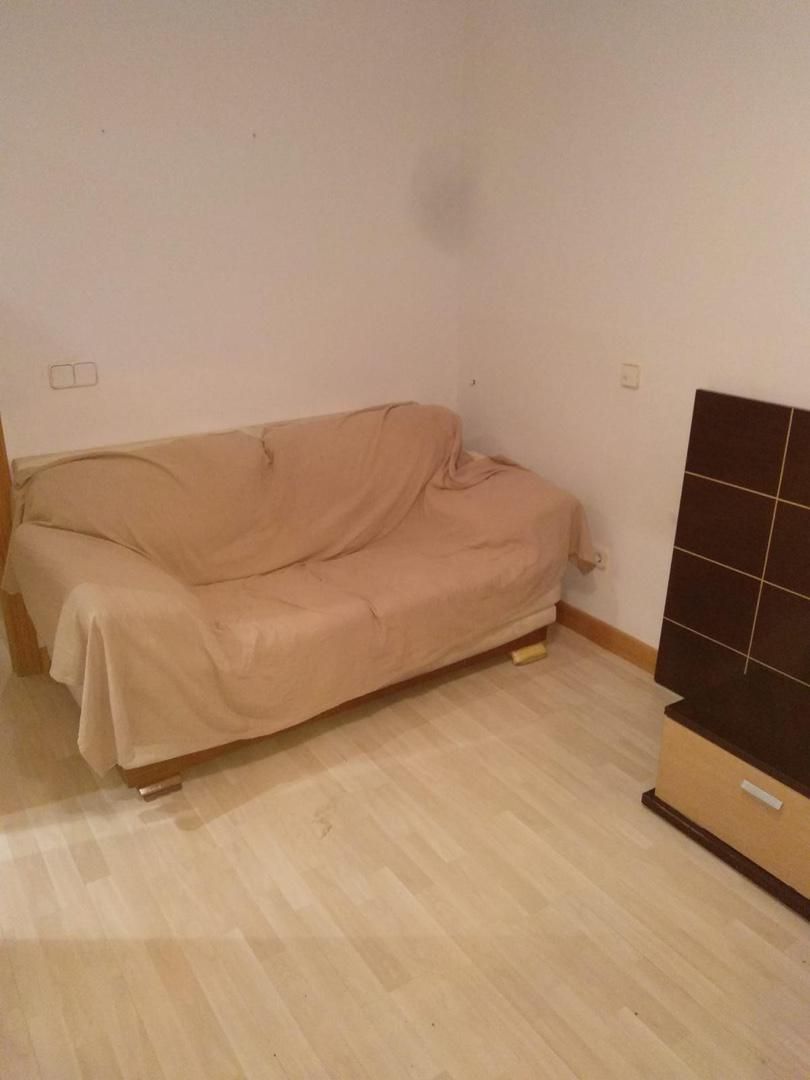 Habitación de Piso en venta en  Madrid Capital con Calefacción, Parquet y Terraza