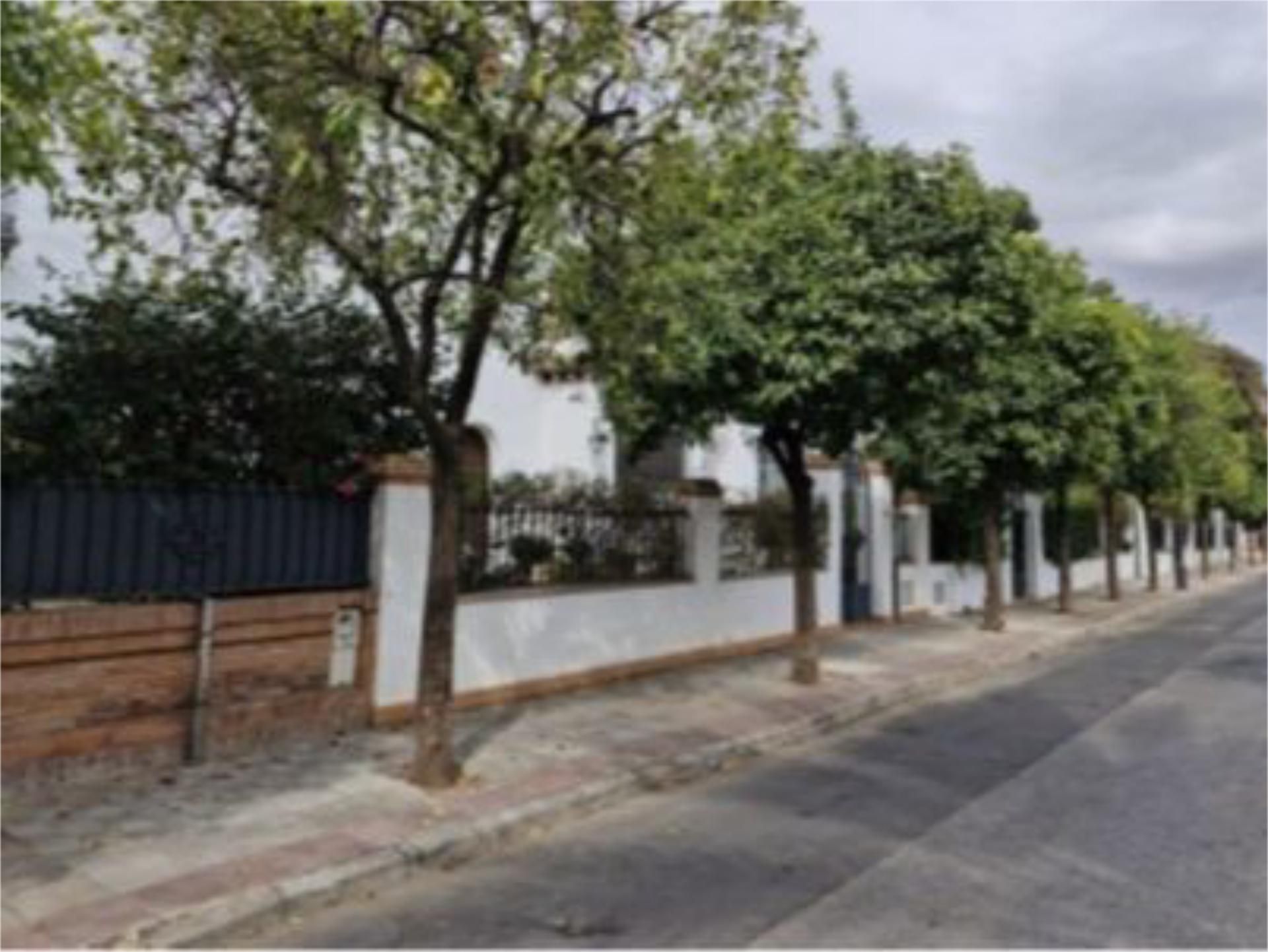 Exterior view of House or chalet for sale in  Sevilla Capital  with Private garden, Storage room and Balcony