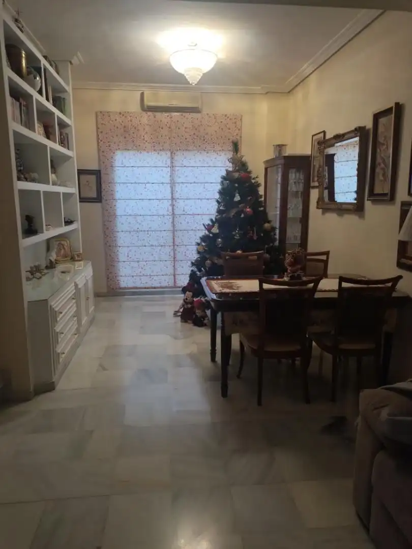Casa adosada en venta en Calle Diego Martinez Barrios, 4, Castilleja de la Cuesta