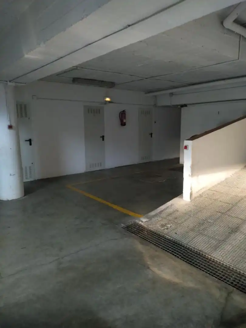 Casa adosada en venta en Calle Diego Martinez Barrios, 4, Castilleja de la Cuesta