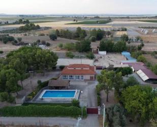 Exterior view of Single-family semi-detached for sale in Alcázar de San Juan  with Heating, Private garden and Terrace