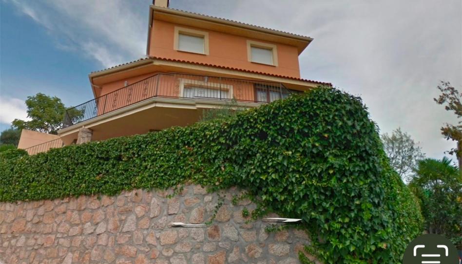 Photo 1 of House or chalet for sale in Calle de Santillana del Lago, 12, Manzanares El Real, Madrid