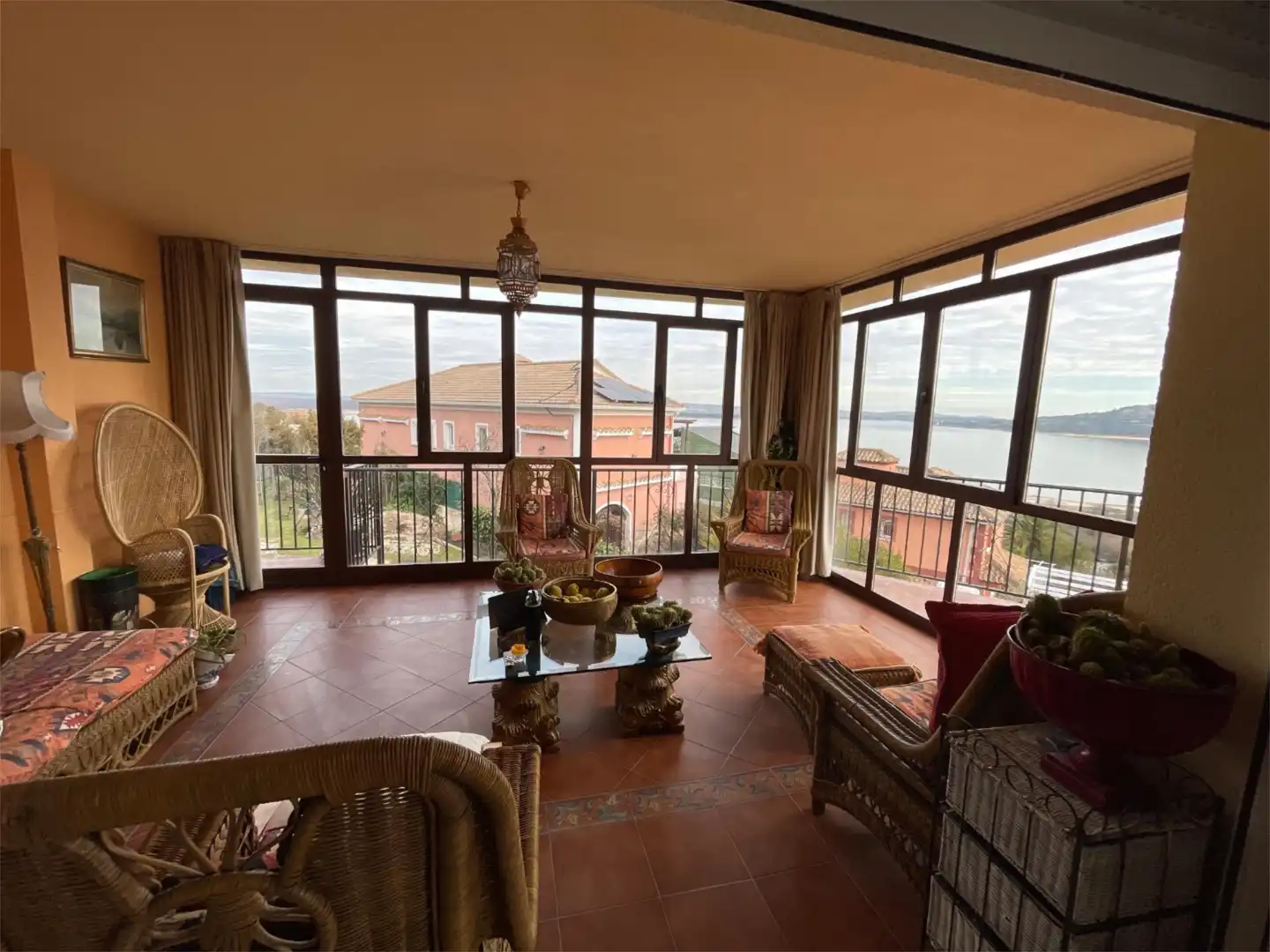 Casa o xalet en venda a Calle de Santillana del Lago, 12, Manzanares El Real Sala d'estar de Casa o xalet en venda en Manzanares El Real amb Calefacció, Jardí privat i Terrassa